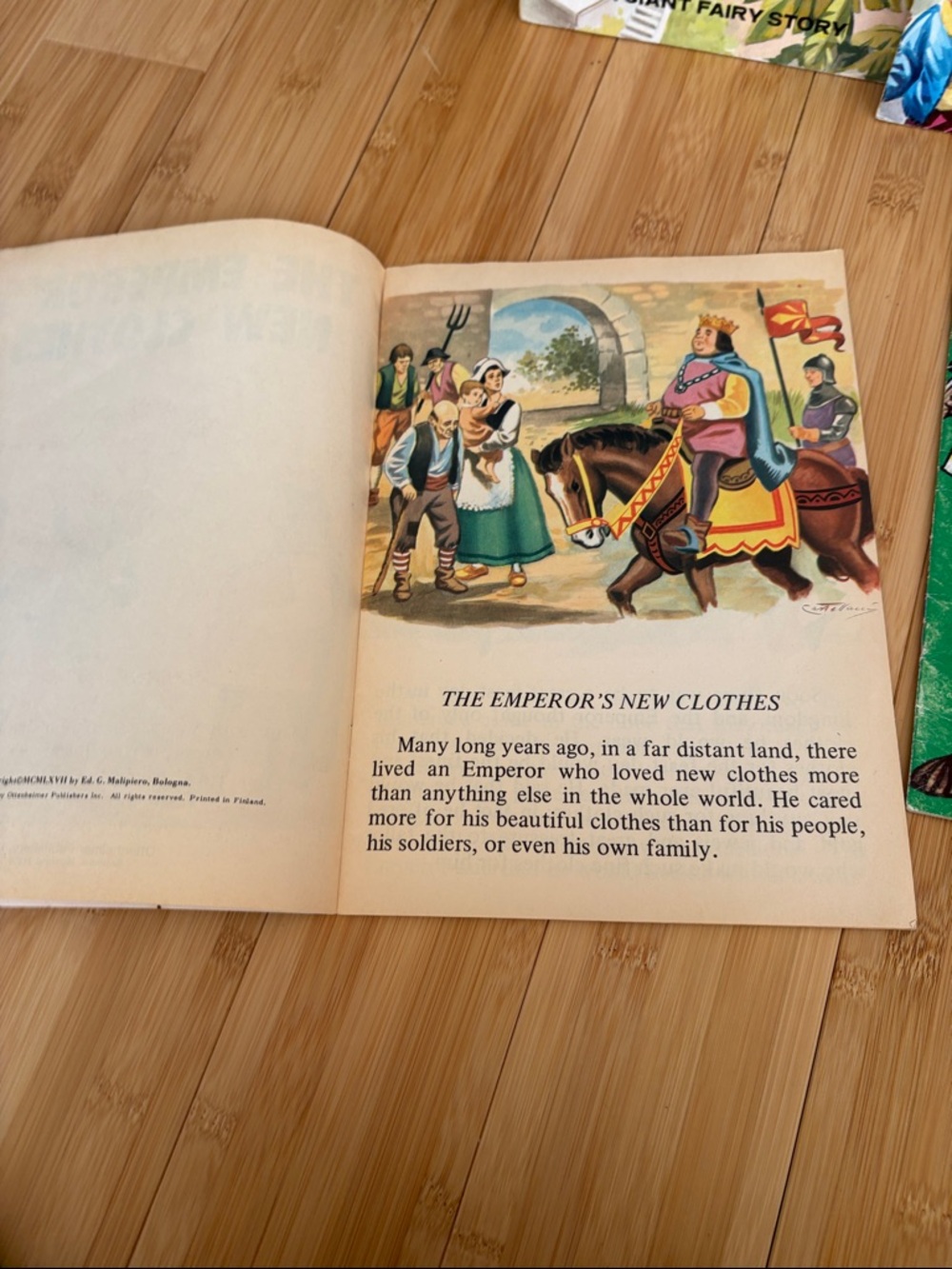 Classic Fairy Tale Storybook Set - Blue & Green Covers - Picture 13 of 16